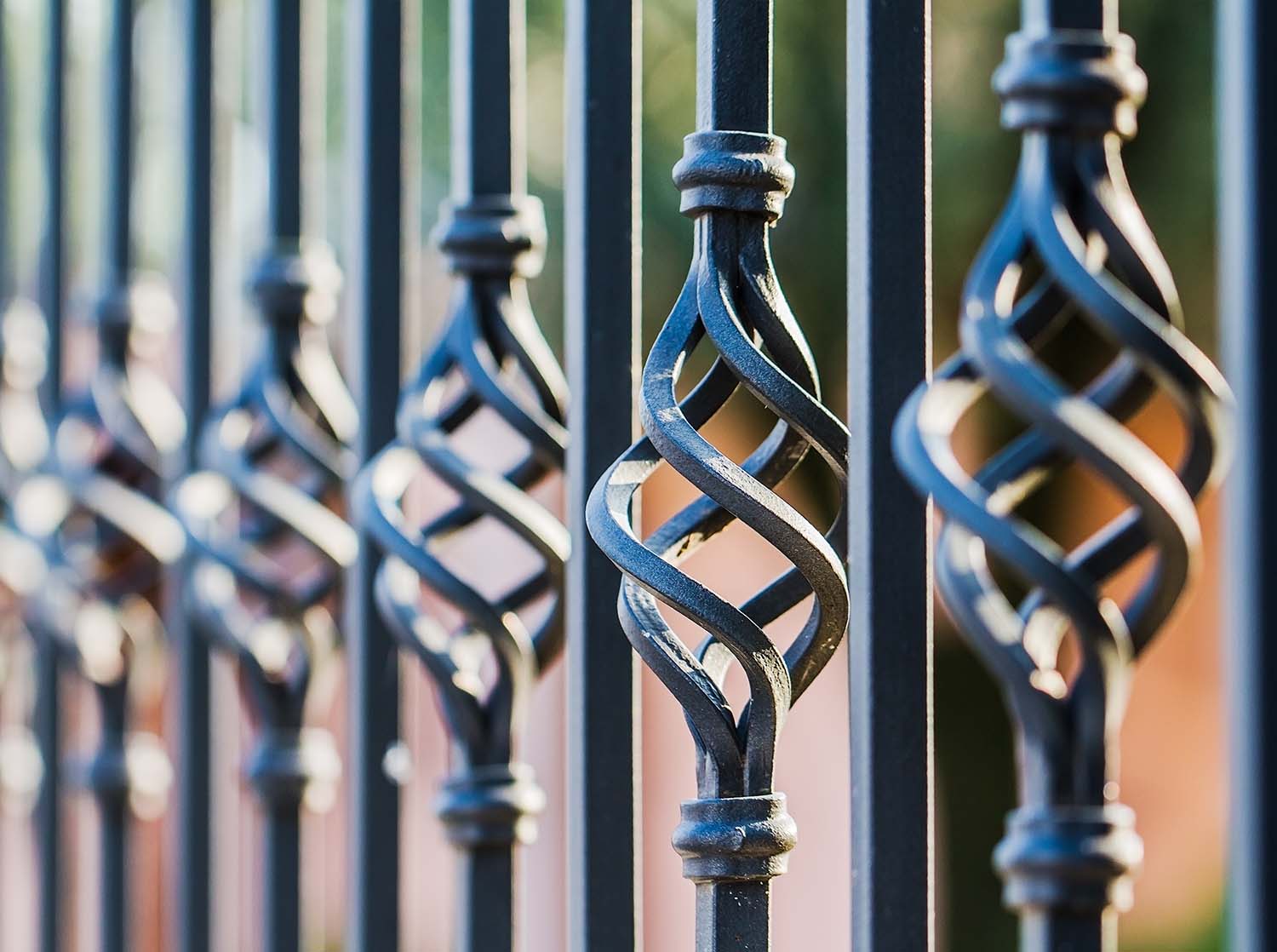 Elementi decorativi per cancelli e recinzioni